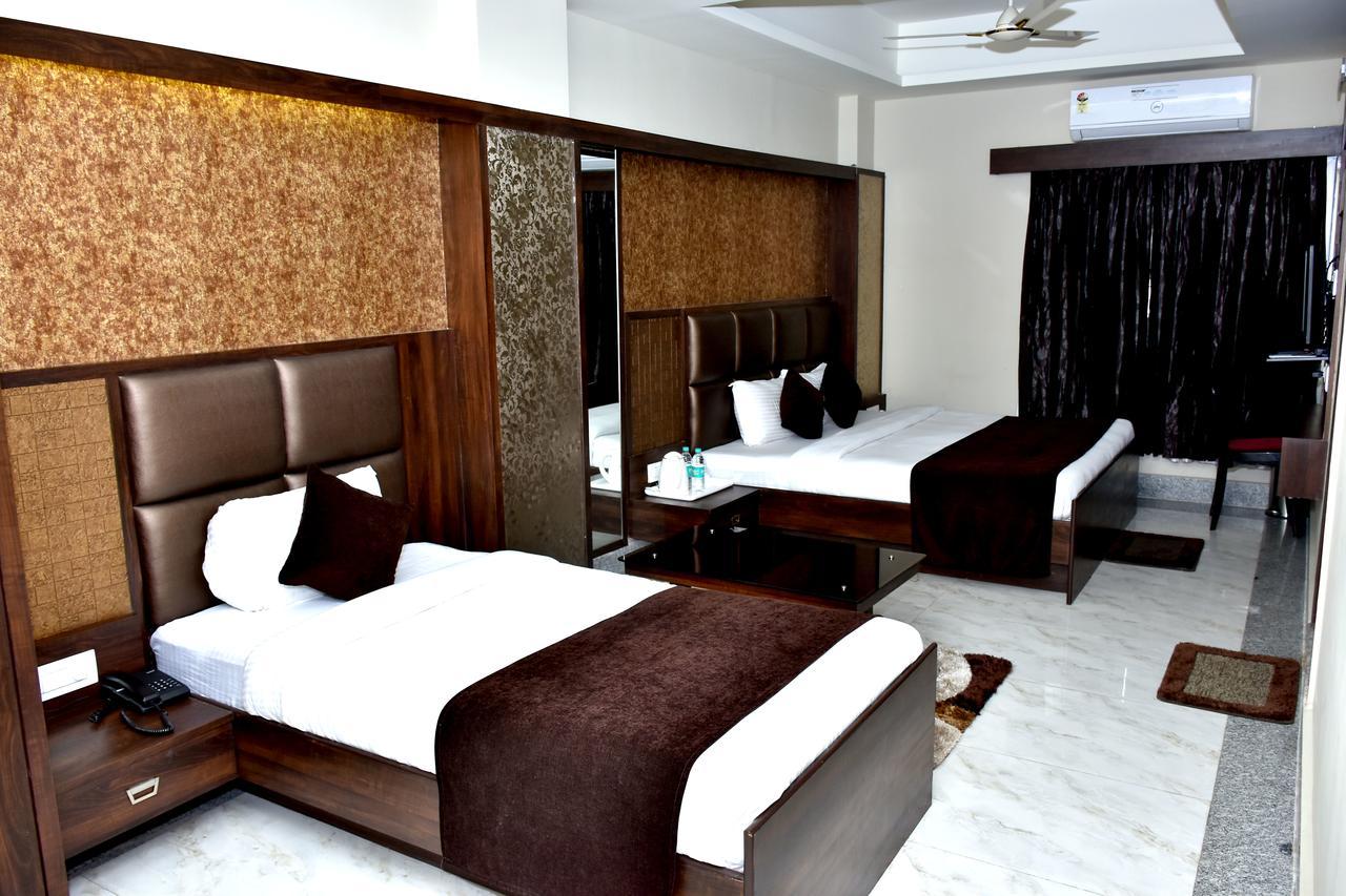 Hotel Daftari Palace Kishanganj Exterior foto